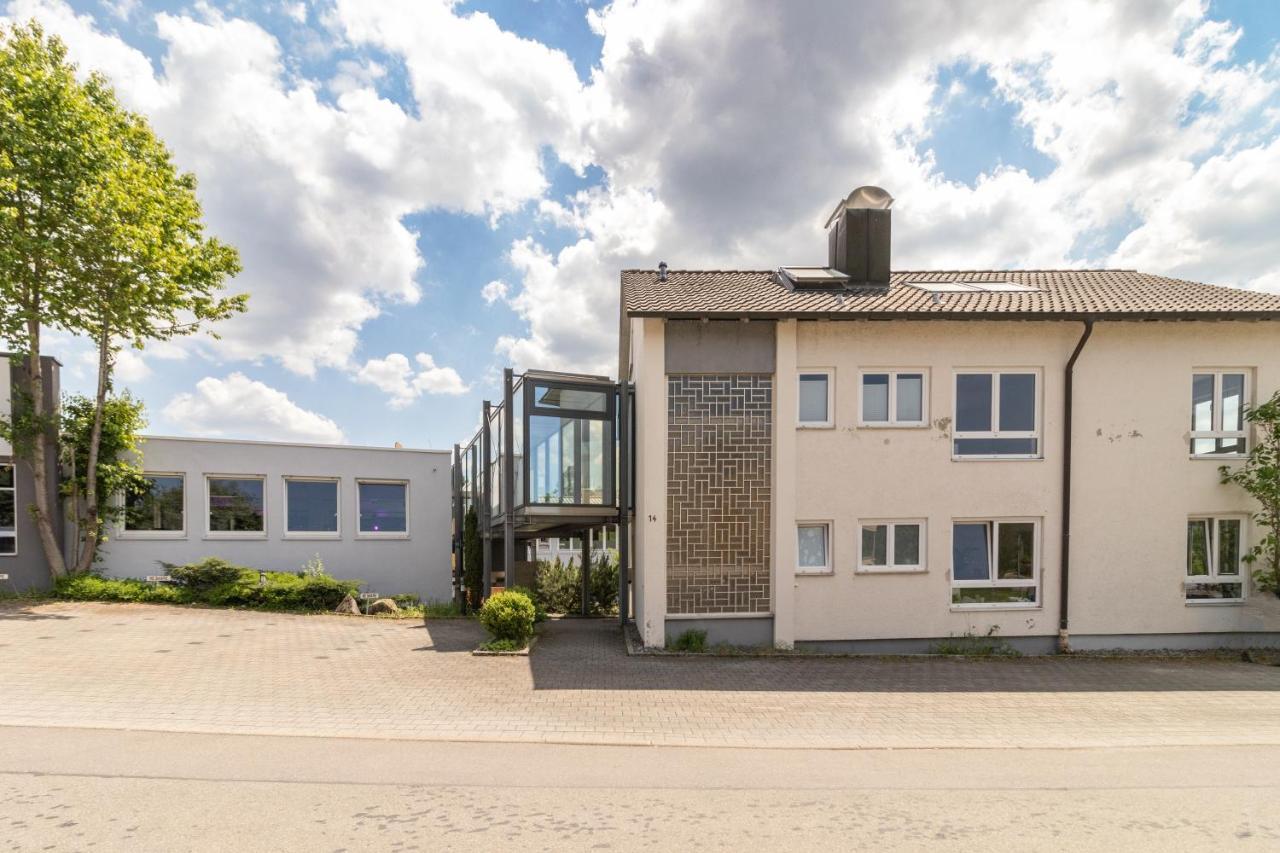 Unique: Geraeumige 4 Zimmerwohnung In Tuttlingen Mit Sauna, Fitness Und Netflix Og Esterno foto